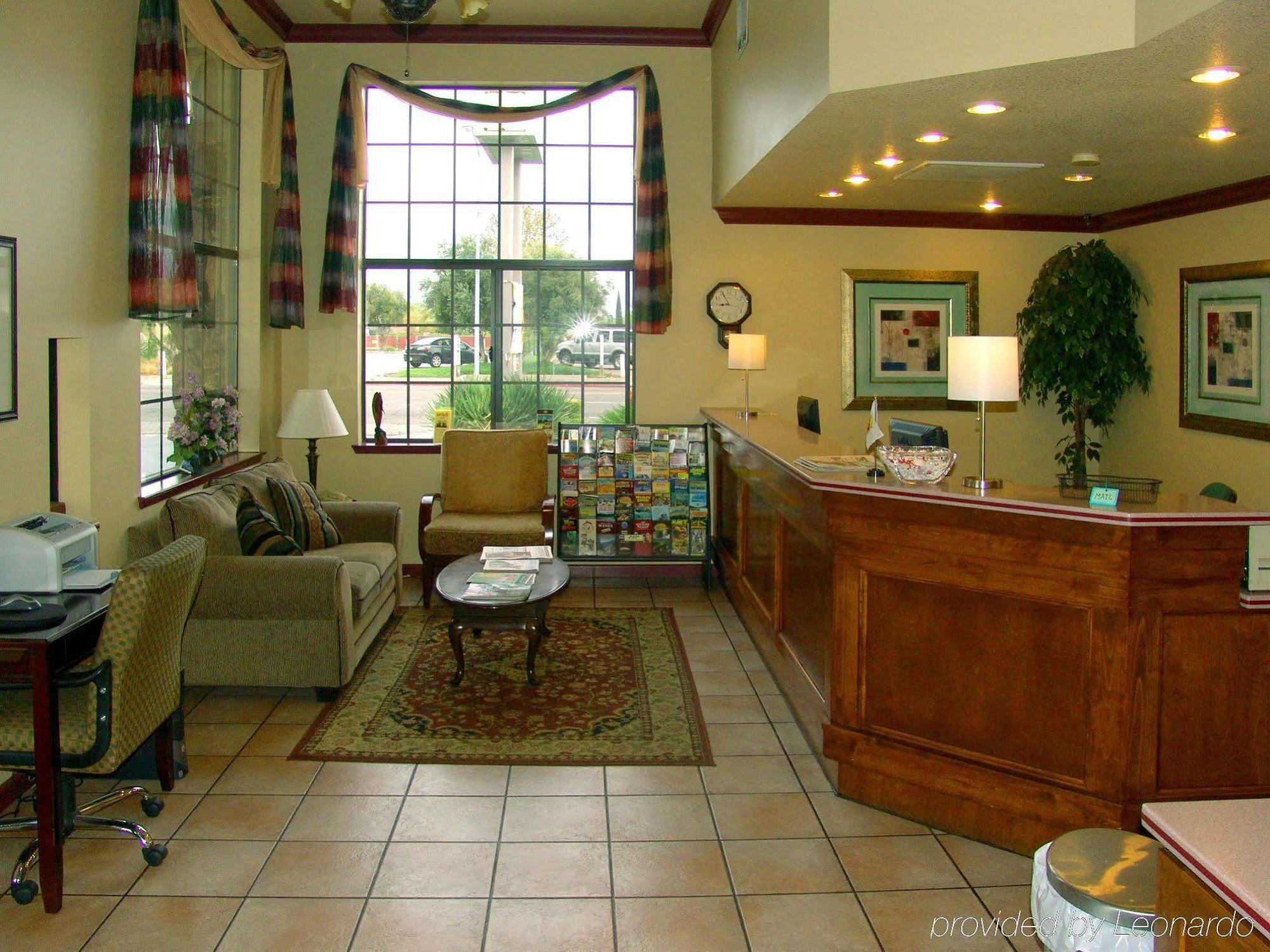 Super 8 By Wyndham Corning Motel Interior photo